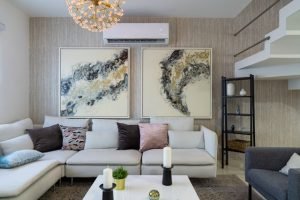 how to choose luxury home decor pieces